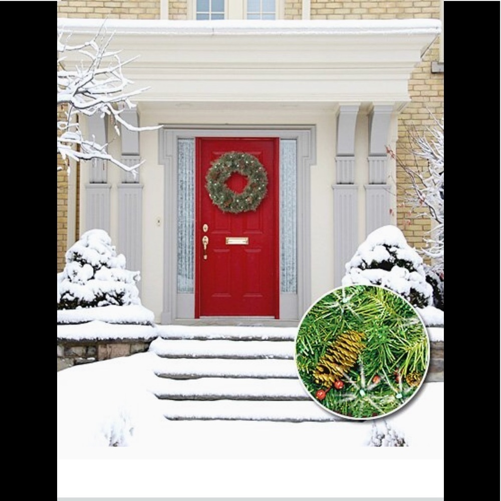 20”LED Realistic Pine Berries Holiday Wreath